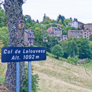 Panneau qui indique Lalouvesc